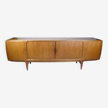 Buffet fabriqué par Uldum Møbelfabrik, conçu par Johannes Andersen des années 1960