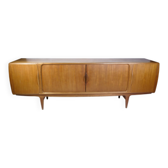 Buffet fabriqué par Uldum Møbelfabrik, conçu par Johannes Andersen des années 1960