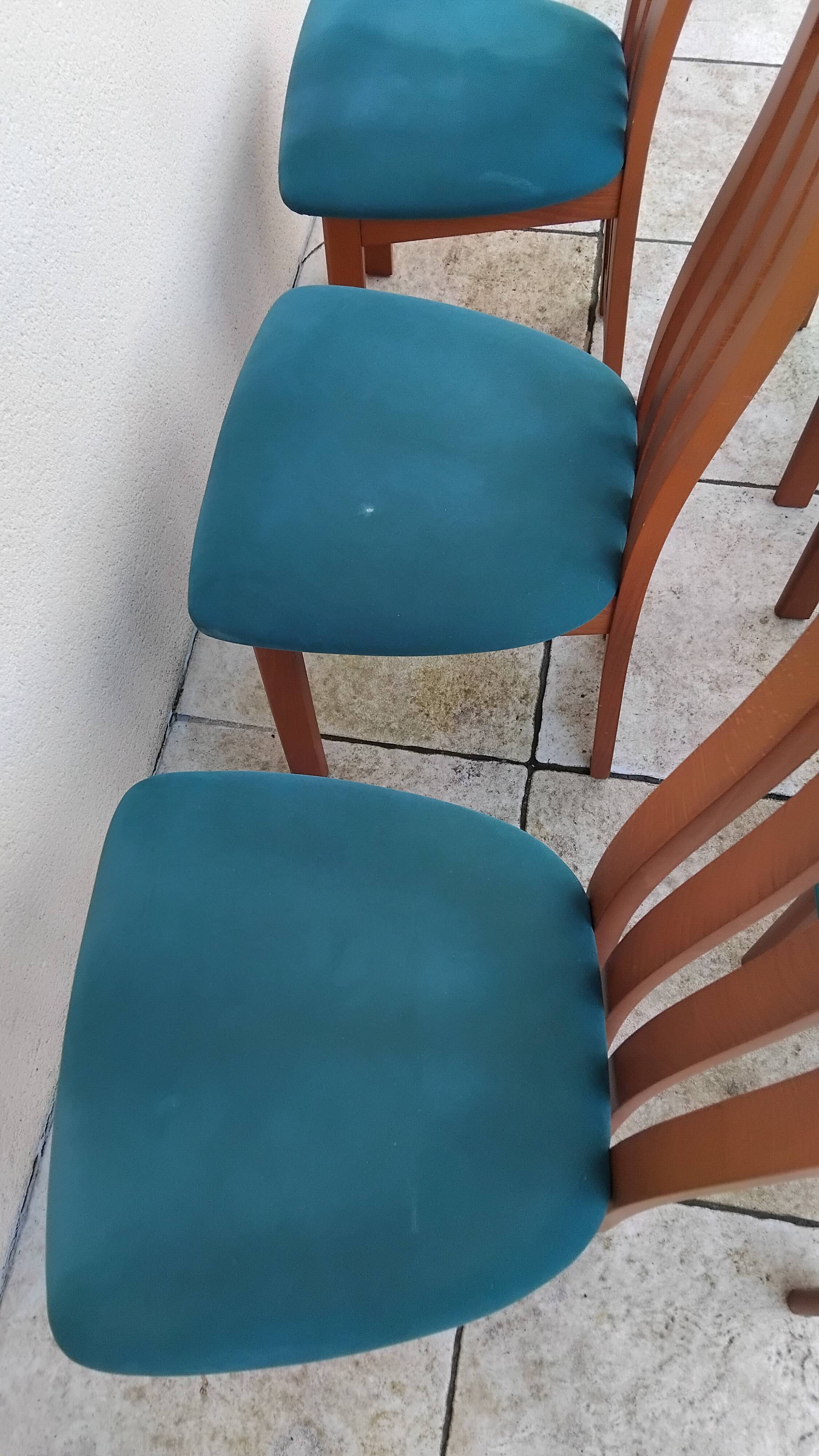 6 vintage designer chairs from the year 2000.