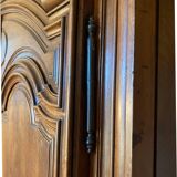 Armoire versaillaise en noyer, XVIIIe siècle