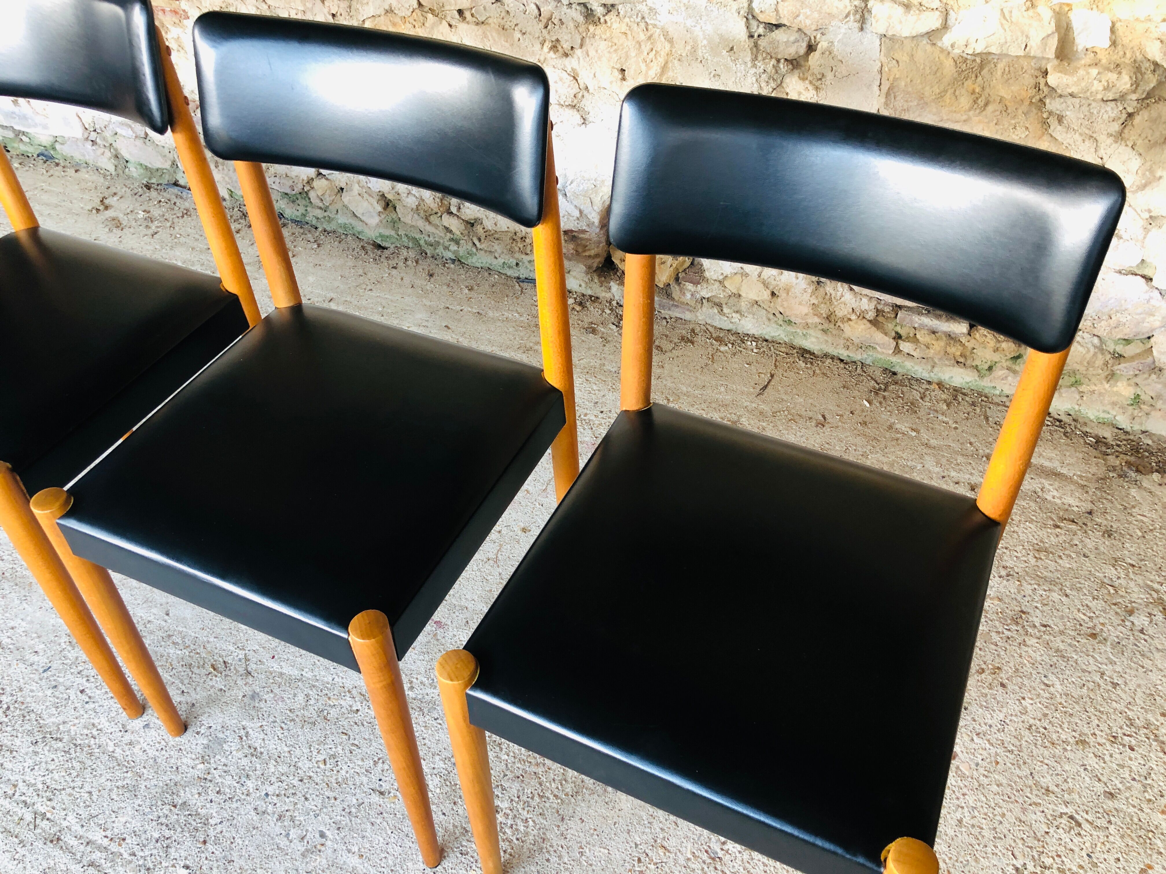 Set of 4 Scandinavian style dining chairs, circa 60