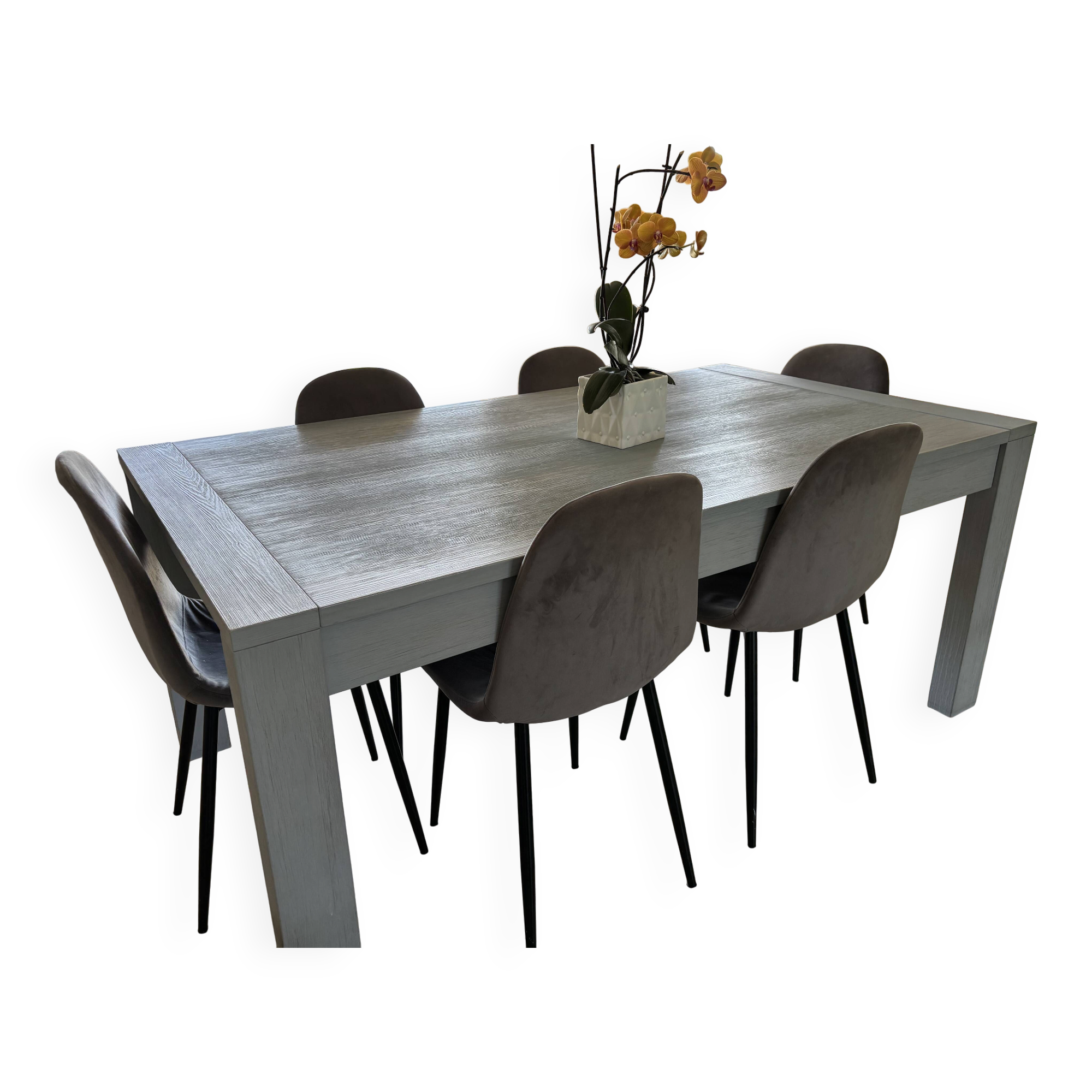 Captain Oliver solid wood table, integrated extensions.