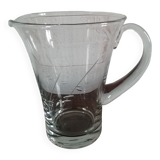 Broc à eau en verre gravé
