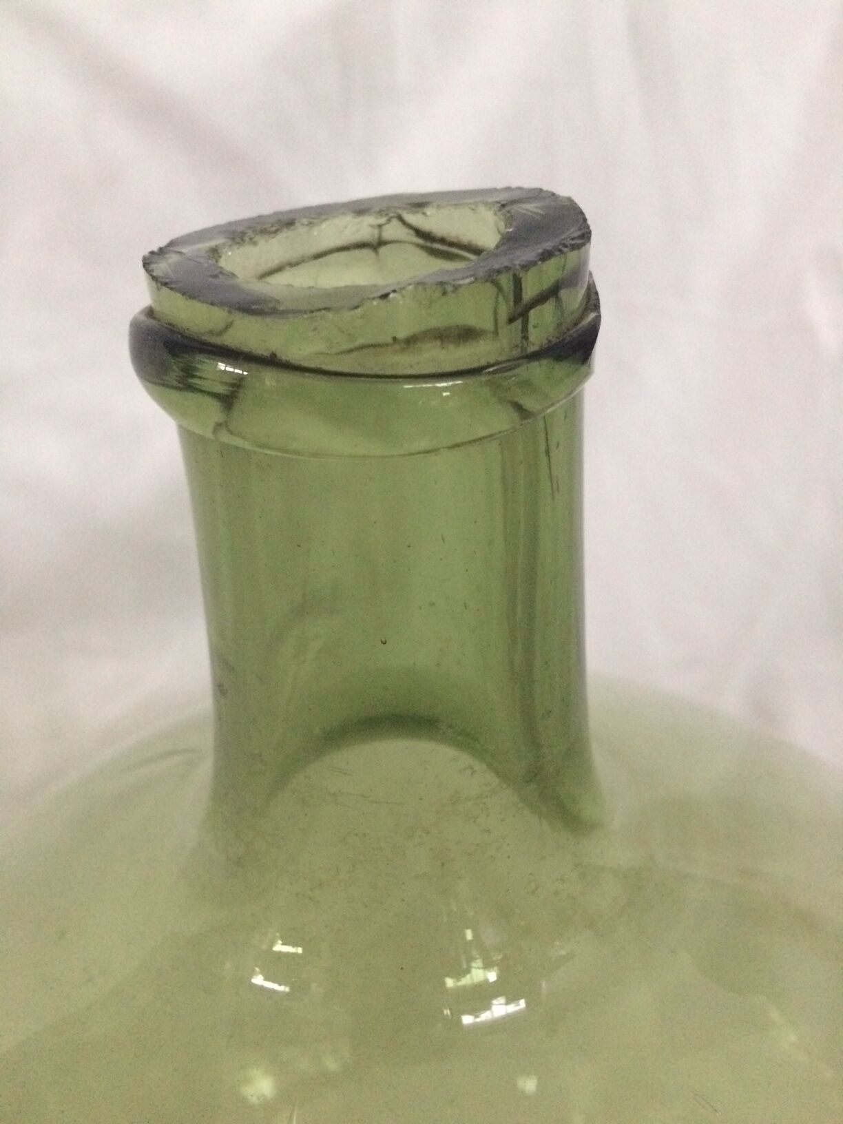 Dame-jeanne ancienne verte transparente  8, 10L