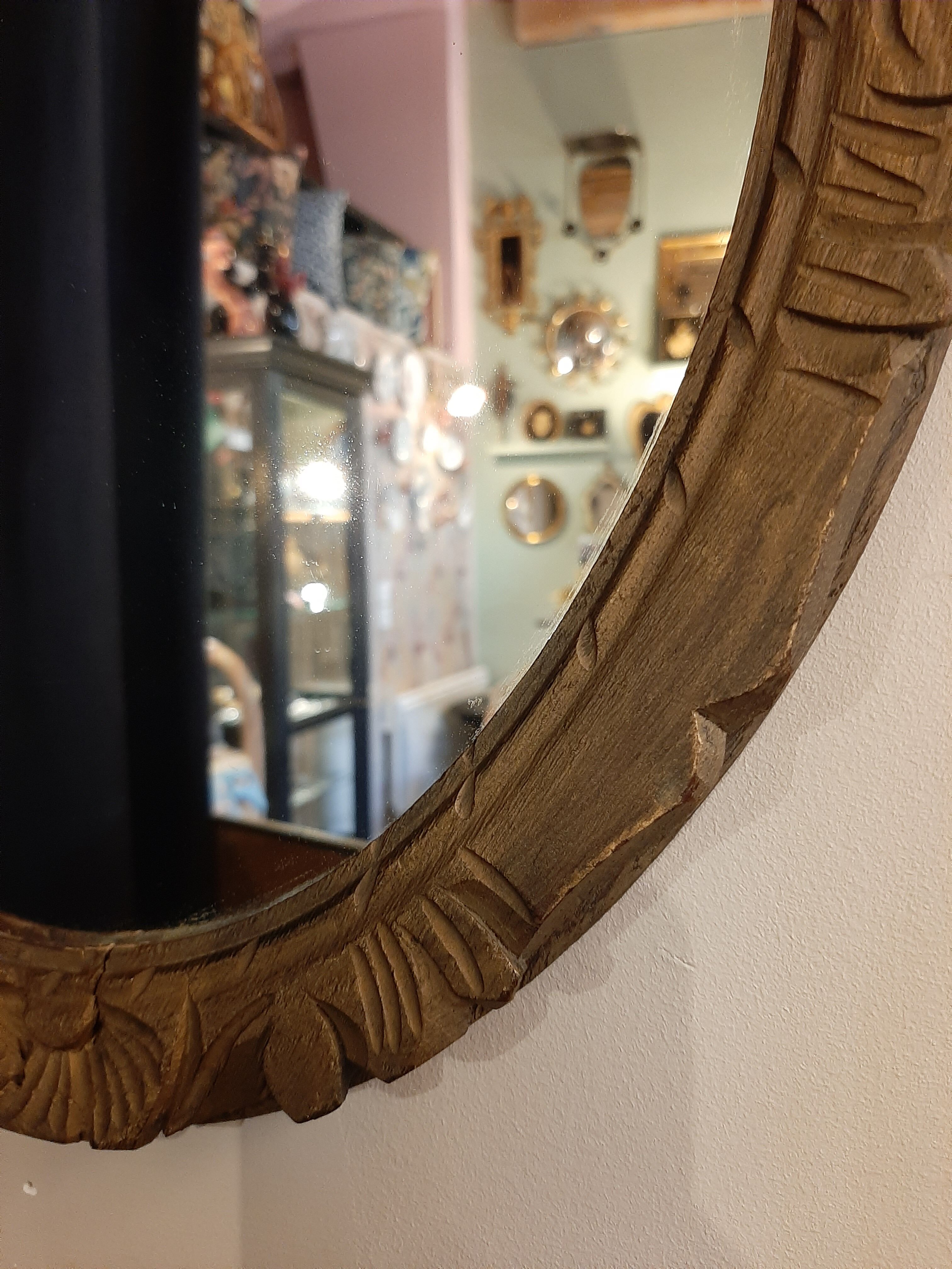 Miroir en bois brut sculpté 34x43cm