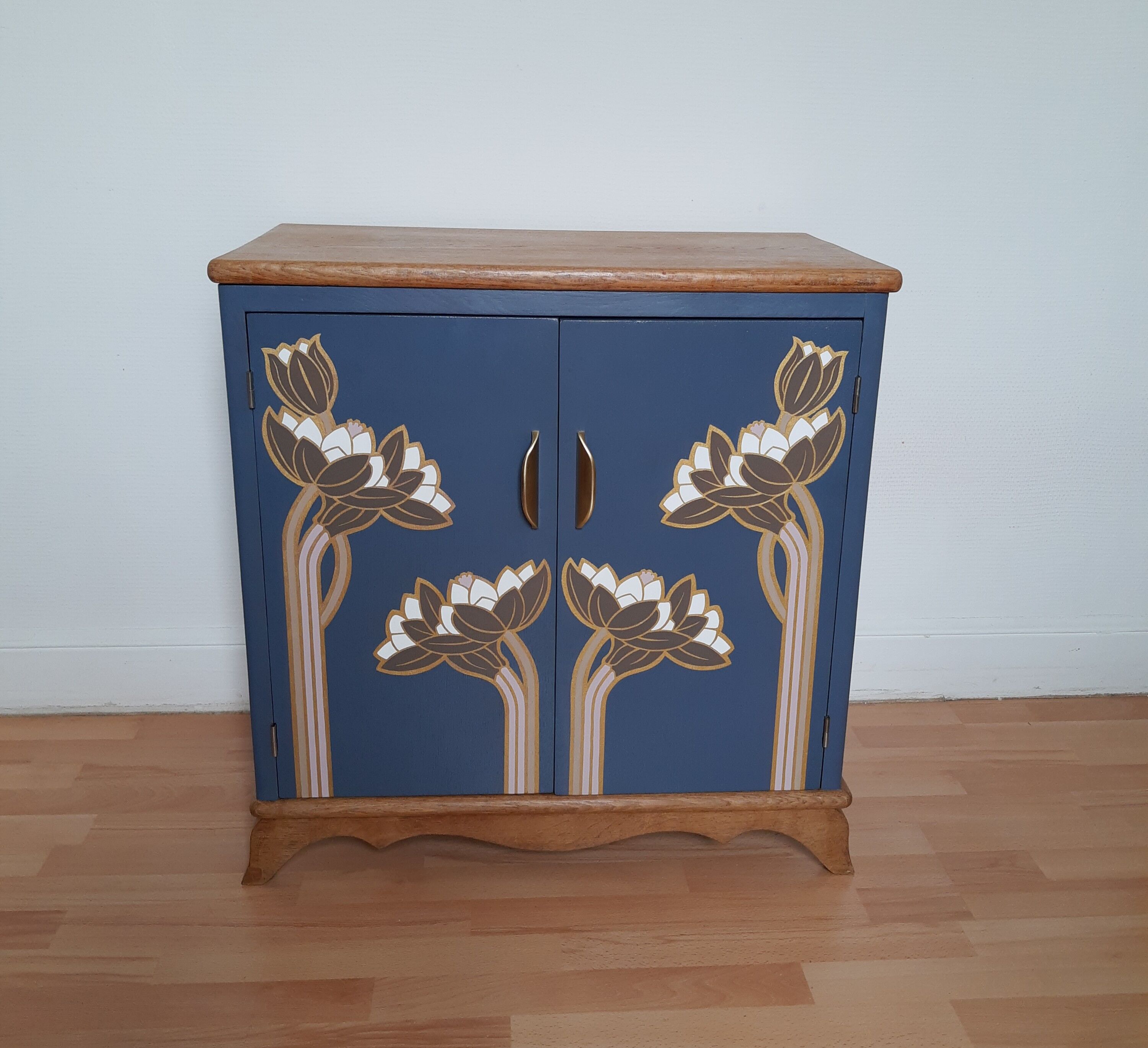 Meuble de machine a coudre en chêne vintage relooké