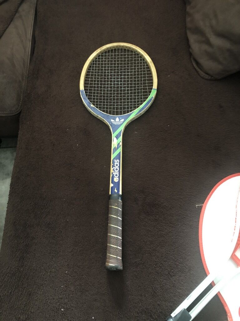 Batch of 4  tennis rackets in vintage alu 80s
