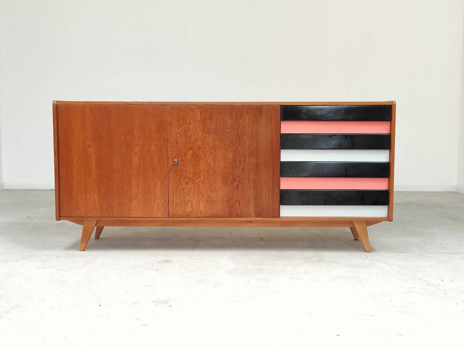 U-460 pink sideboard by Jiri Jiroutek for Interier Praha 60's