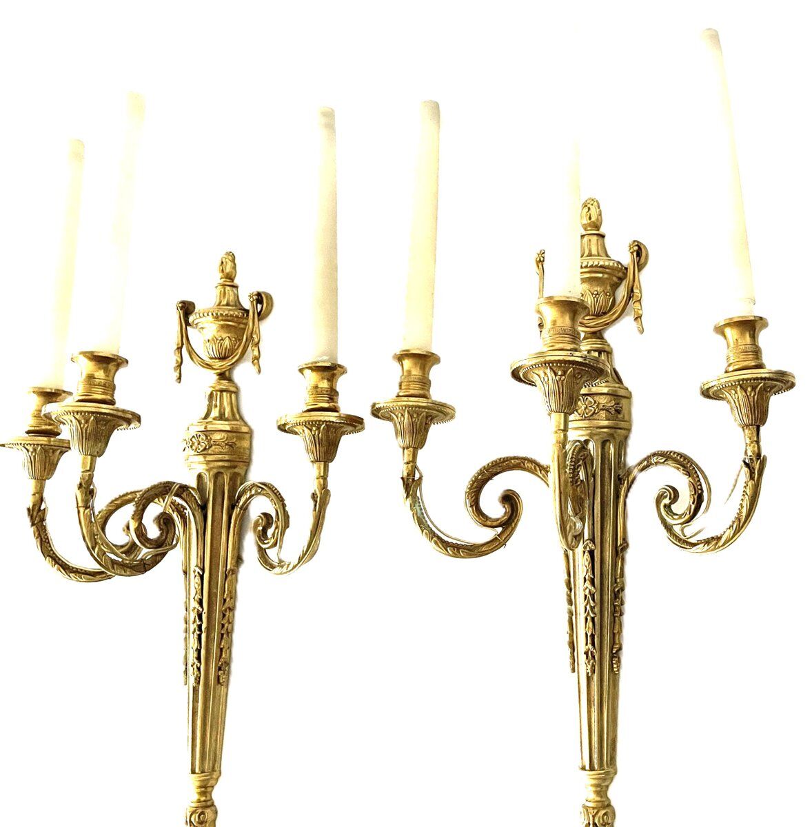 Appliques murales style Louis XVI  fin 19è.  bronze doré, set de 2