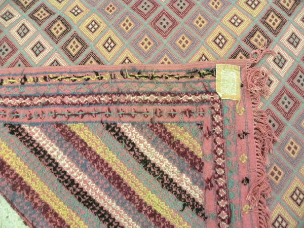 tapis kilim rose tissé à main , tapis berbère laine tunisien margoum