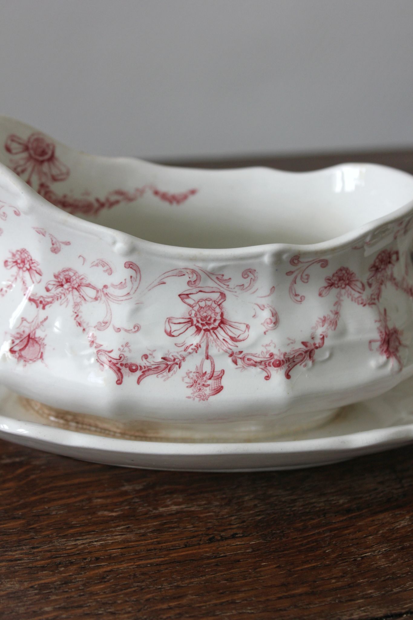Saucière en terre de fer anglaise Ridgways modèle "Lafayette"