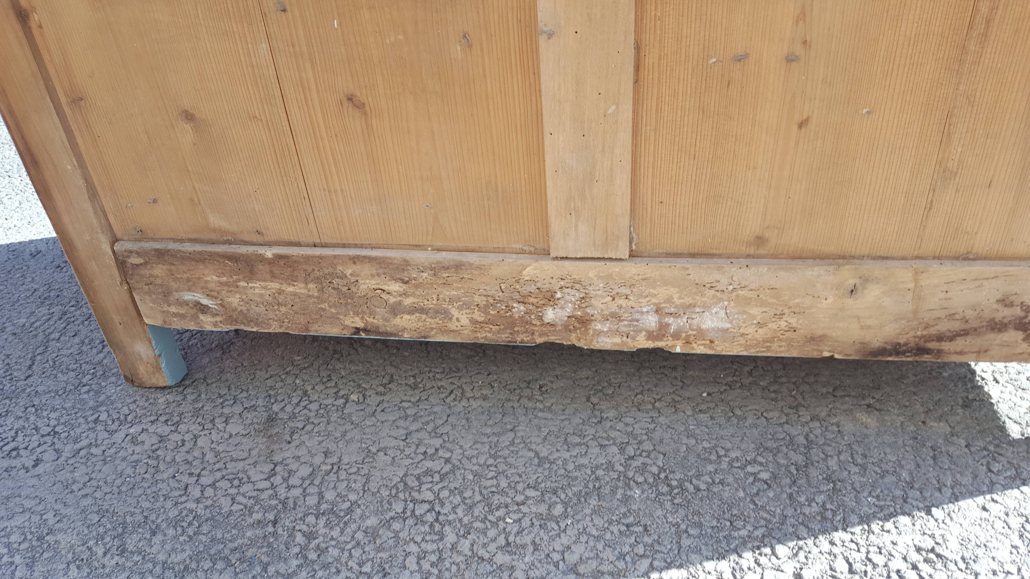 Grey blue Parisian wardrobe