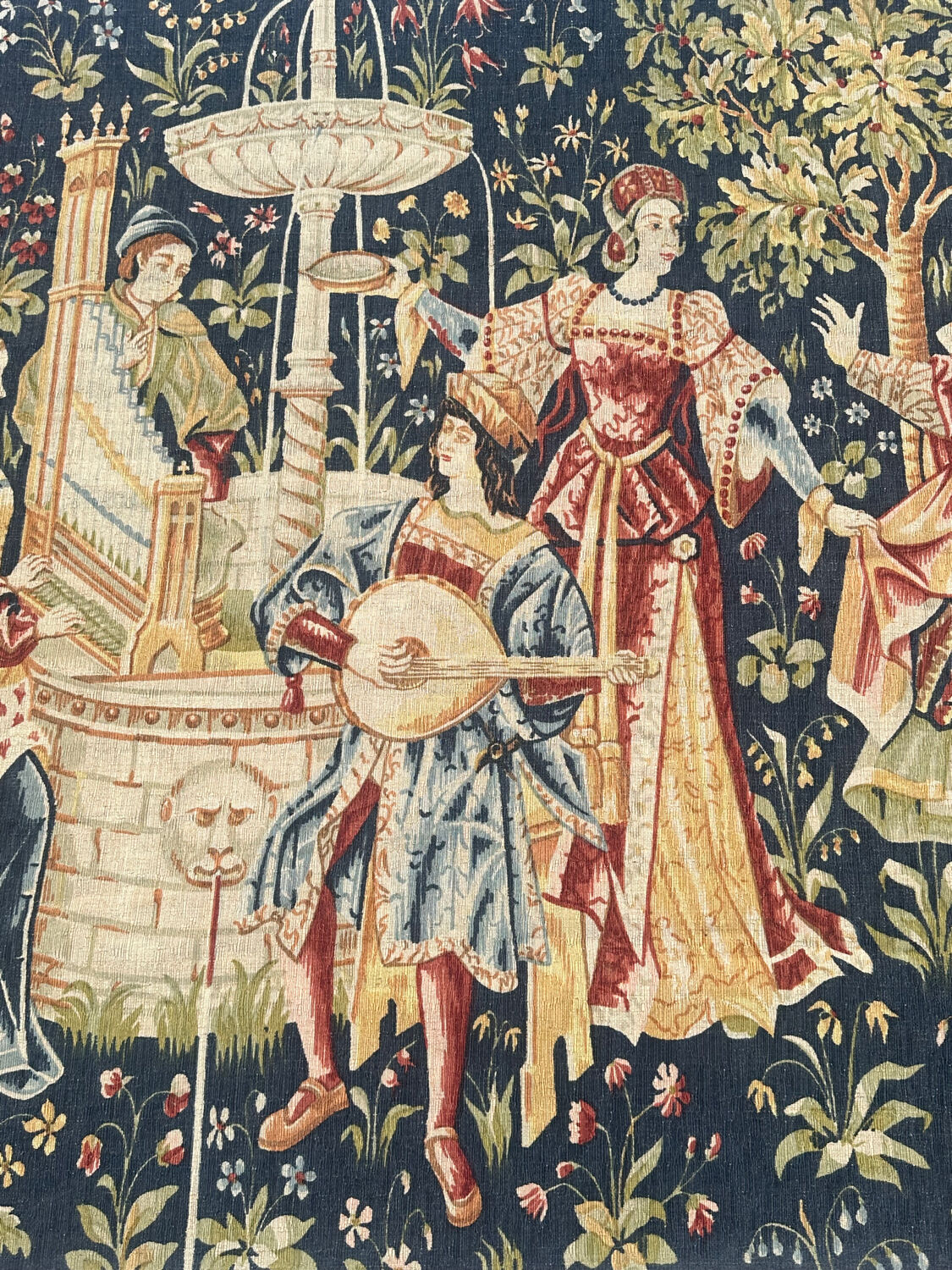 Hand-screen printed tapestry "concert of fountains"