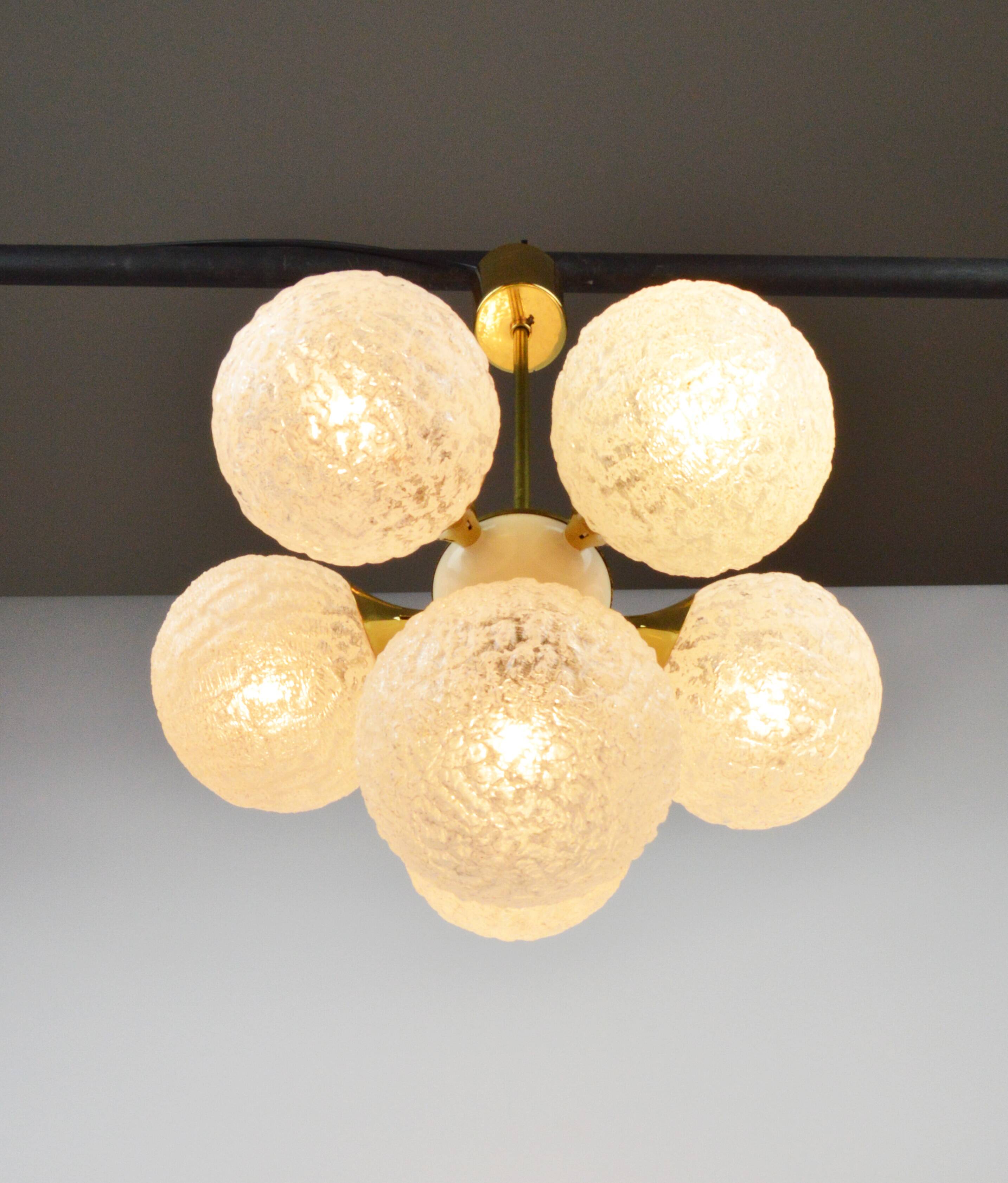Lustre Spoutnik, années 1970