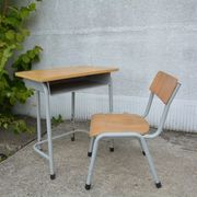 Child's desk and his chair