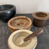 6 mini ceramic bowls, mother-of-pearl spoon