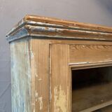Old-seeded patina wall display