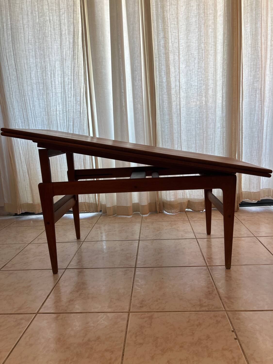 Kai Kistiansen Lifting Coffee Table