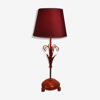Red wrought iron lamp