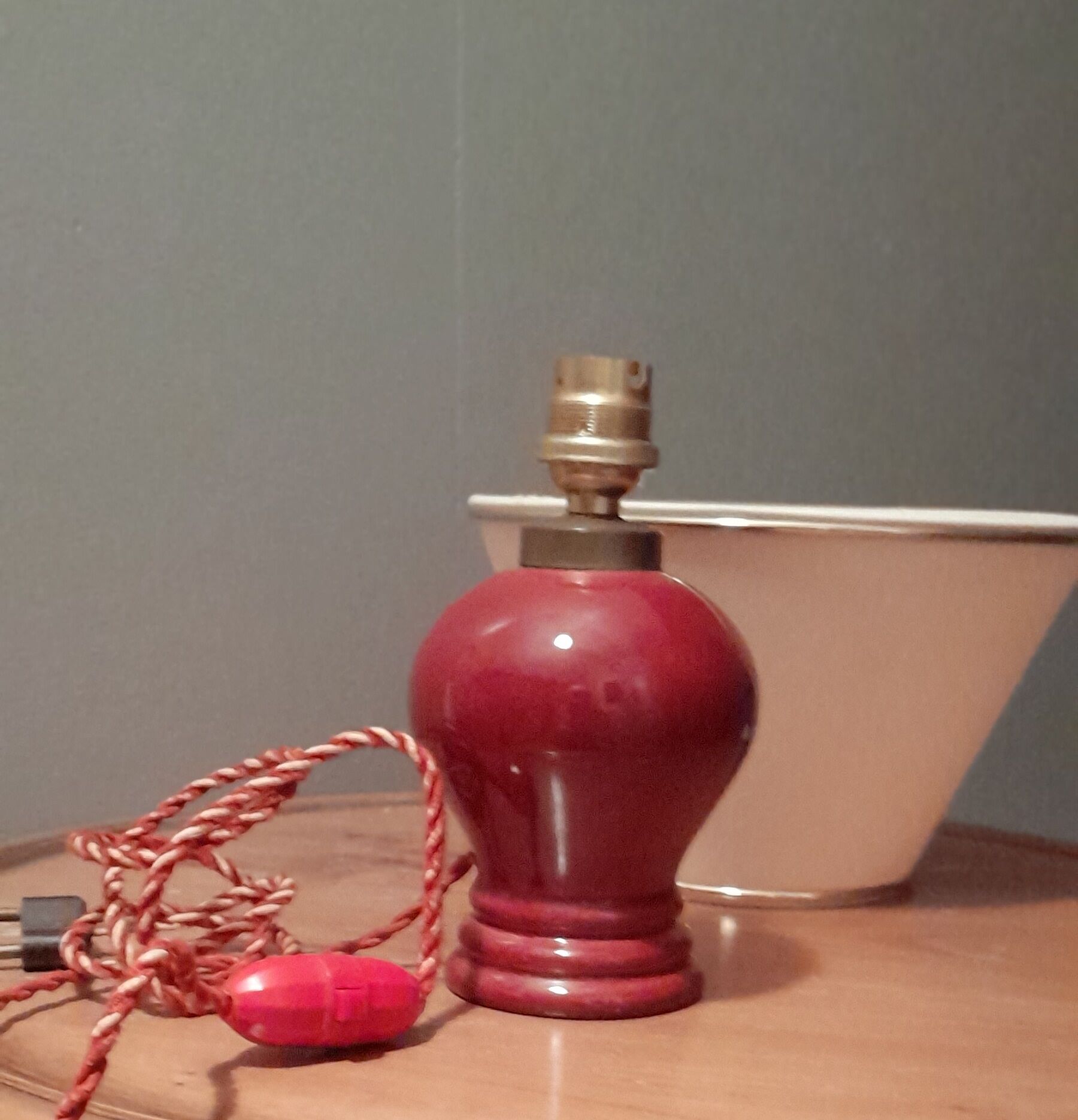 Ceramic table lamp