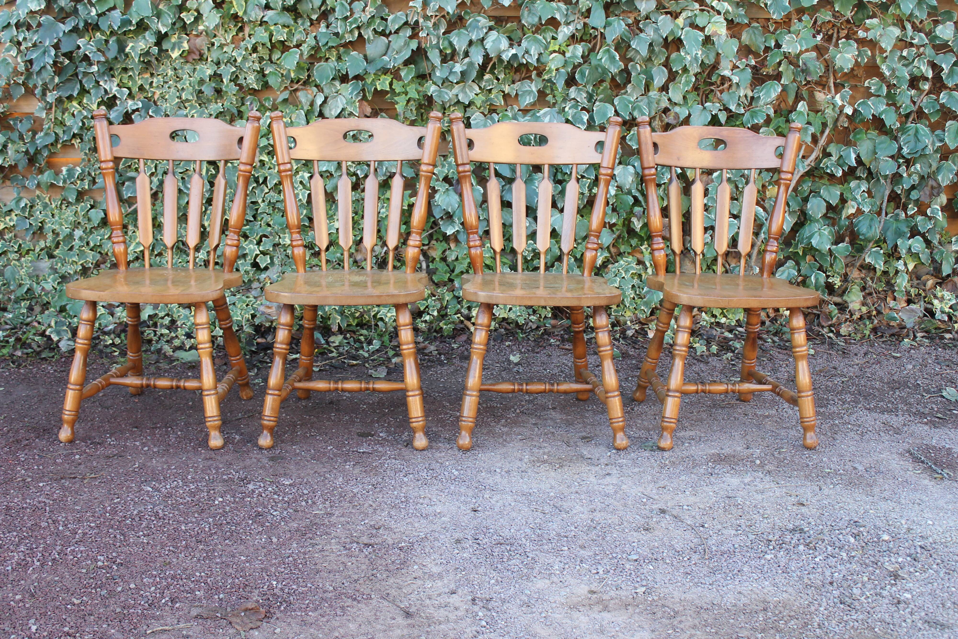 Lot of 4 western chairs