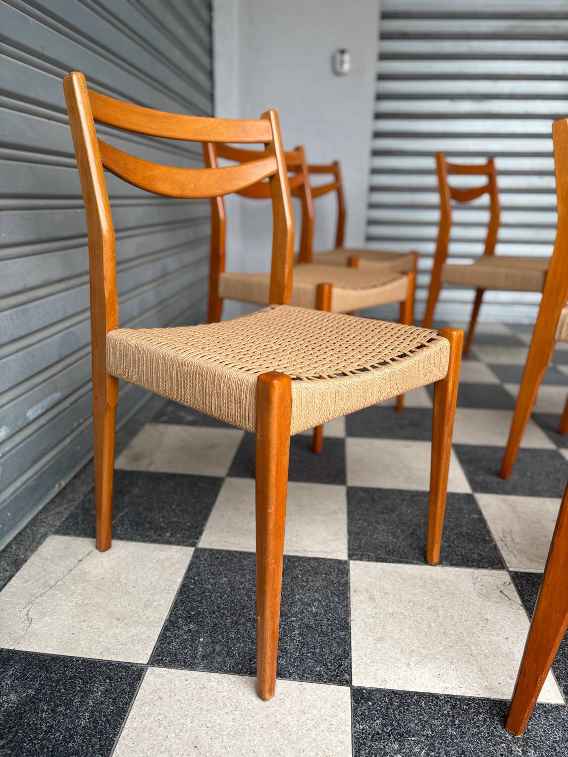 Série de 6 chaises style scandinave