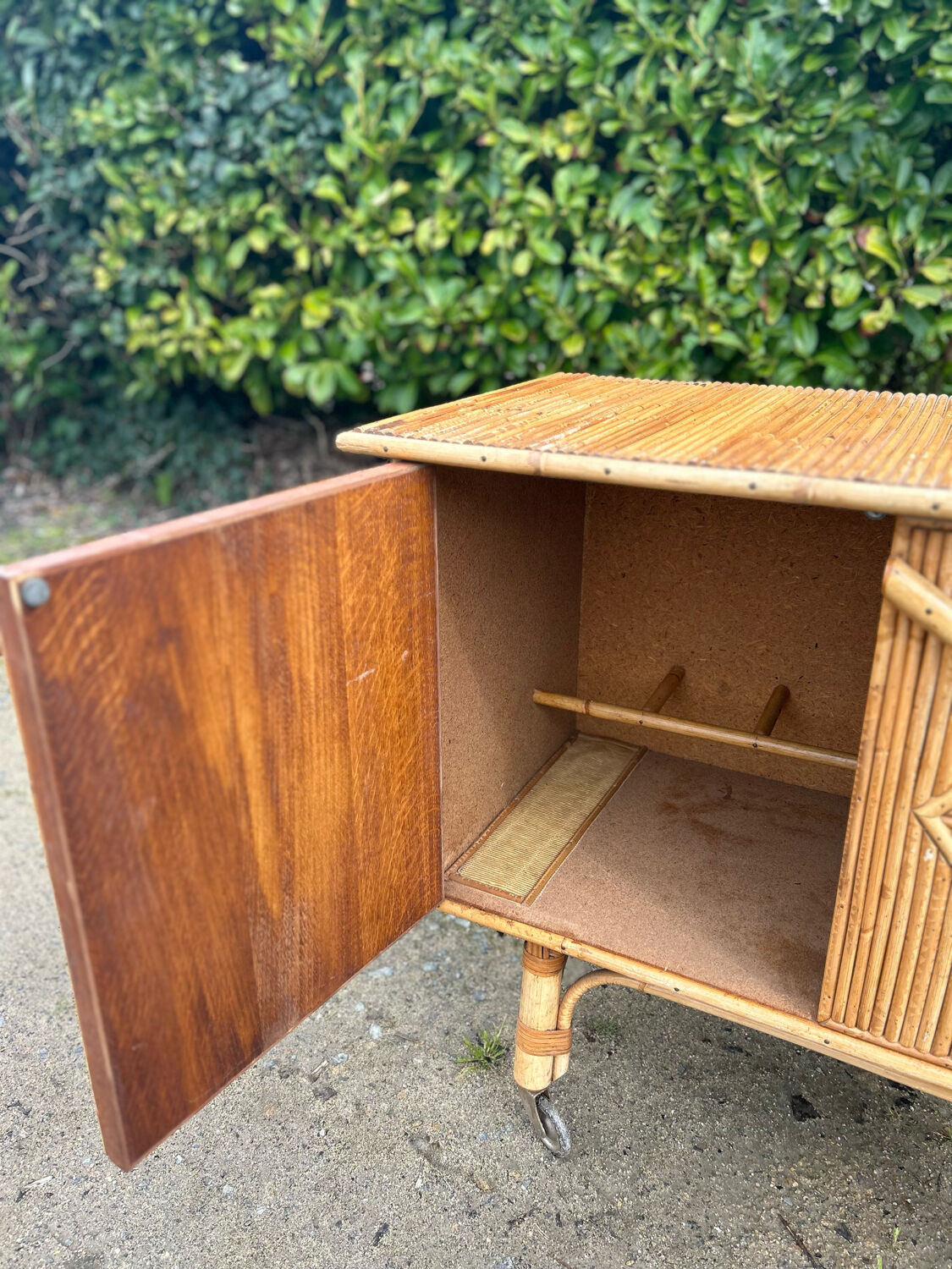 Bamboo furniture with wheels