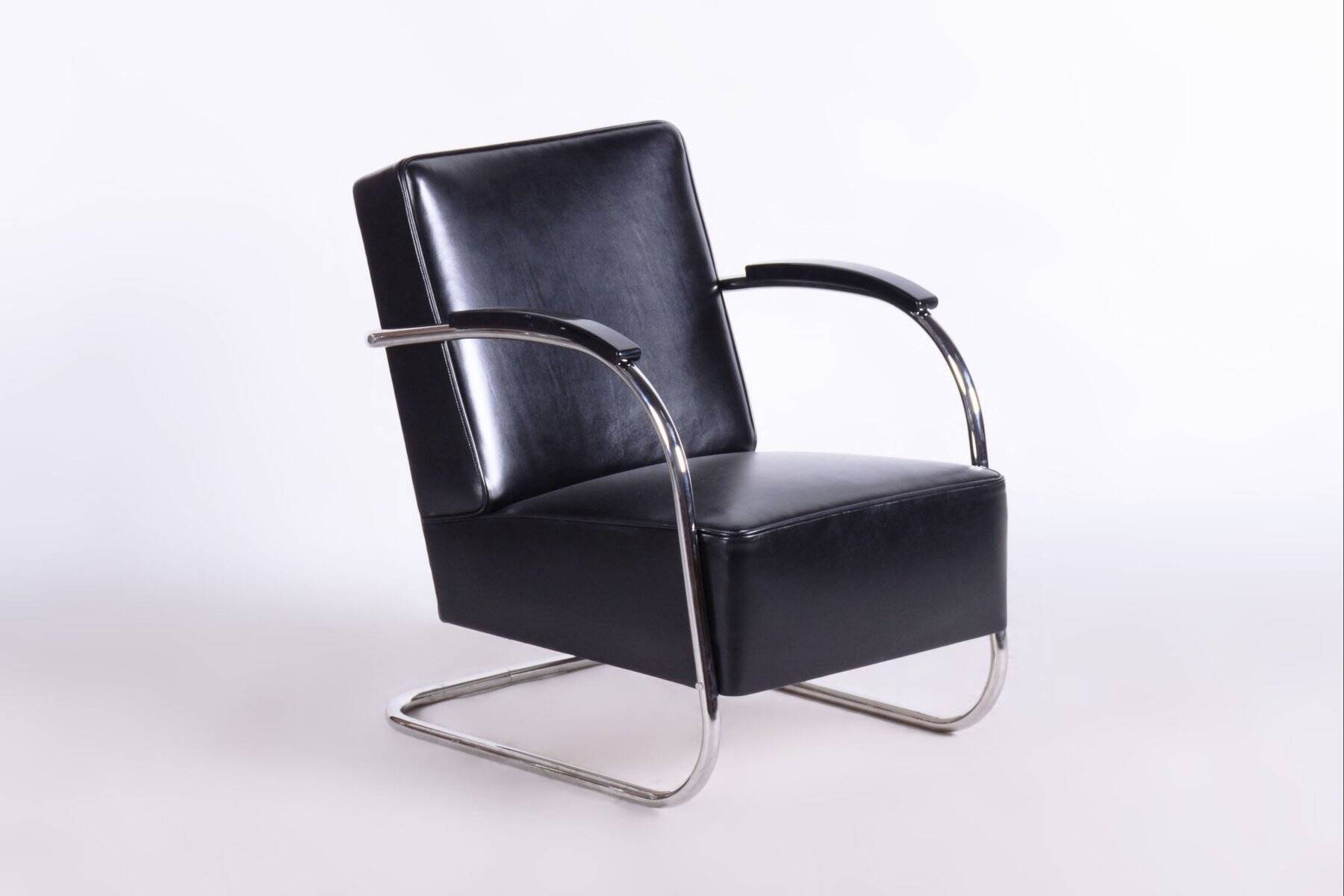 Bauhaus Seating Set in Chrome and Leather from Mücke Melder, Czech, 1930s, Set of 3