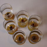6 vintage stemmed glasses in very good condition