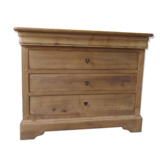 Louis Philippe style chest of drawers in solid walnut.