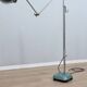 Lampe de sol industrielle ajustable des années 1960 vert martelé