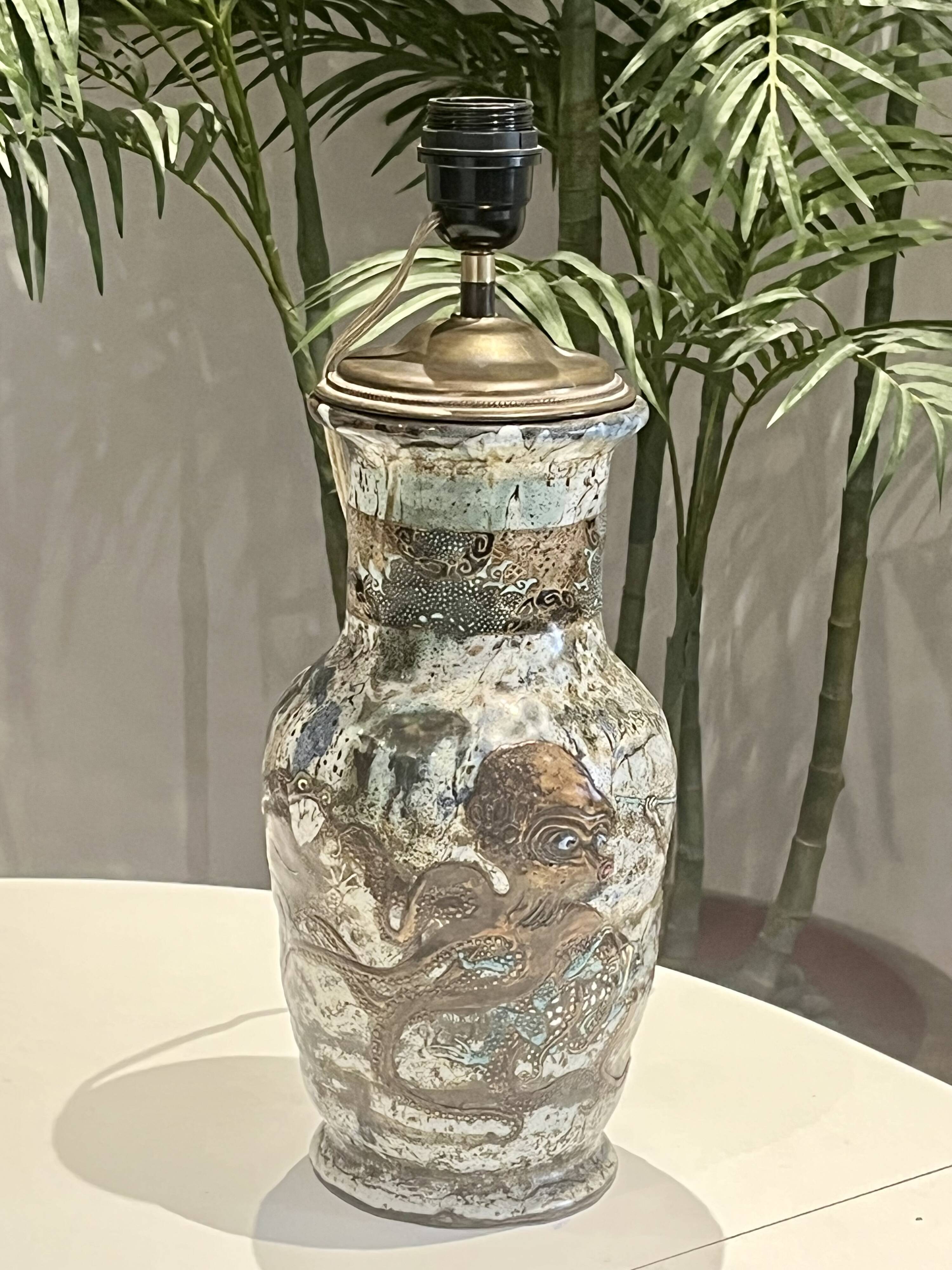 Ceramic lamp base - Okinawa (Japan)