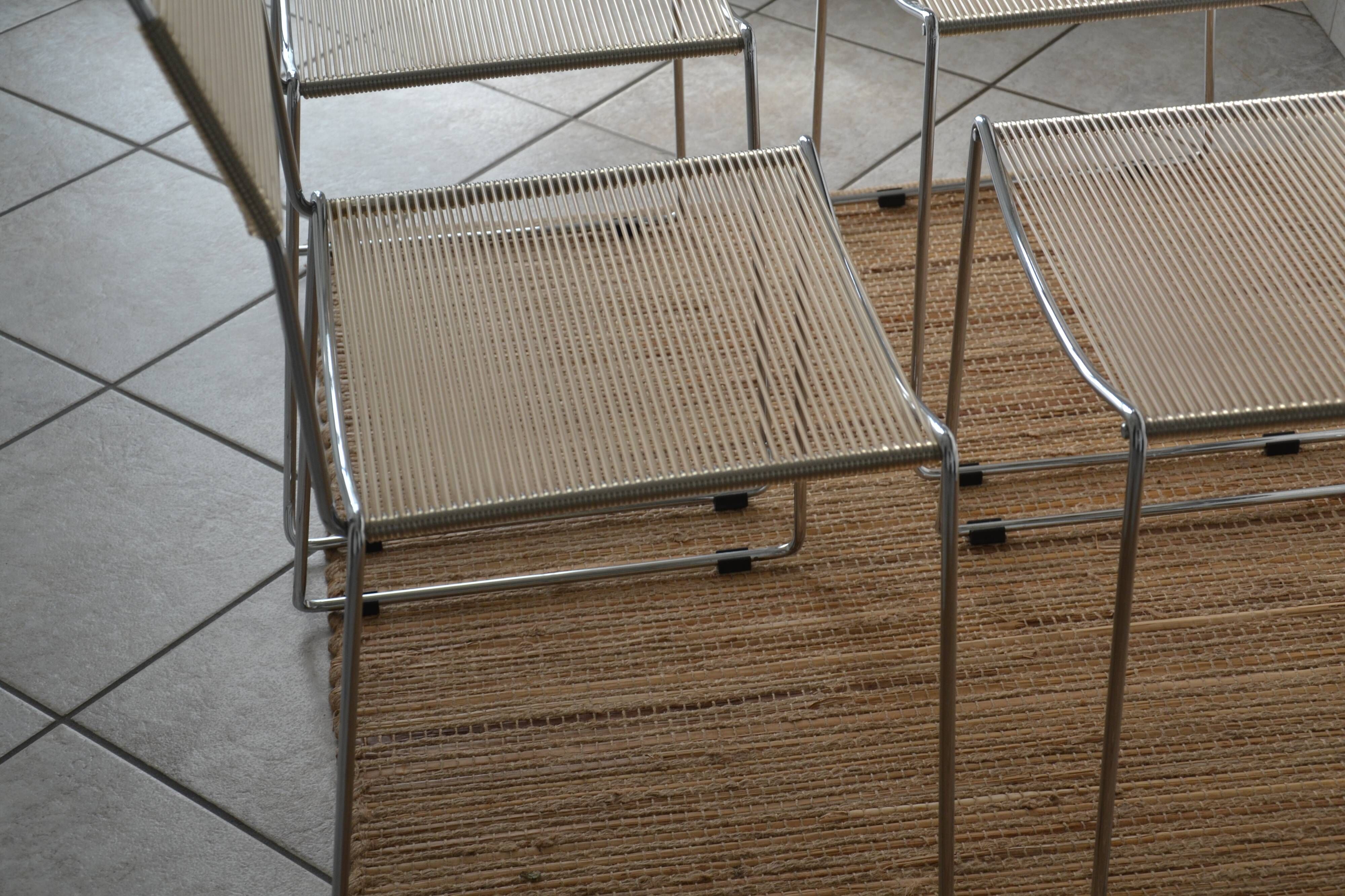 Chaises "spaghetti"  Italie Giandomenico Belotti 1979