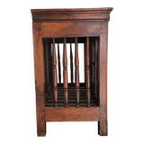 Provençal walnut panetière