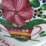 Rooster plates & baskets, earthenware in the spirit of a French bistro.