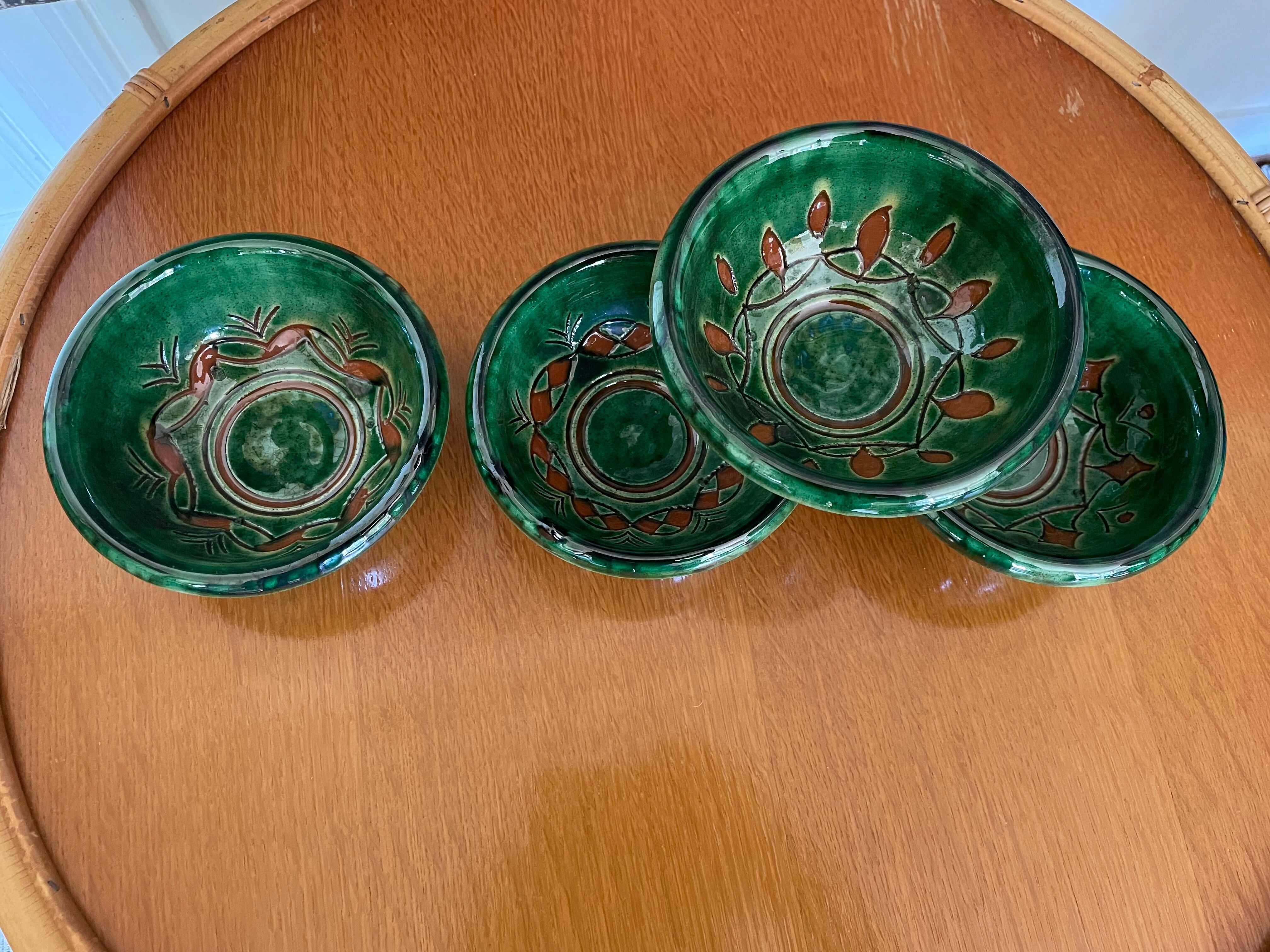 Green enamelled bowls from Ubeda