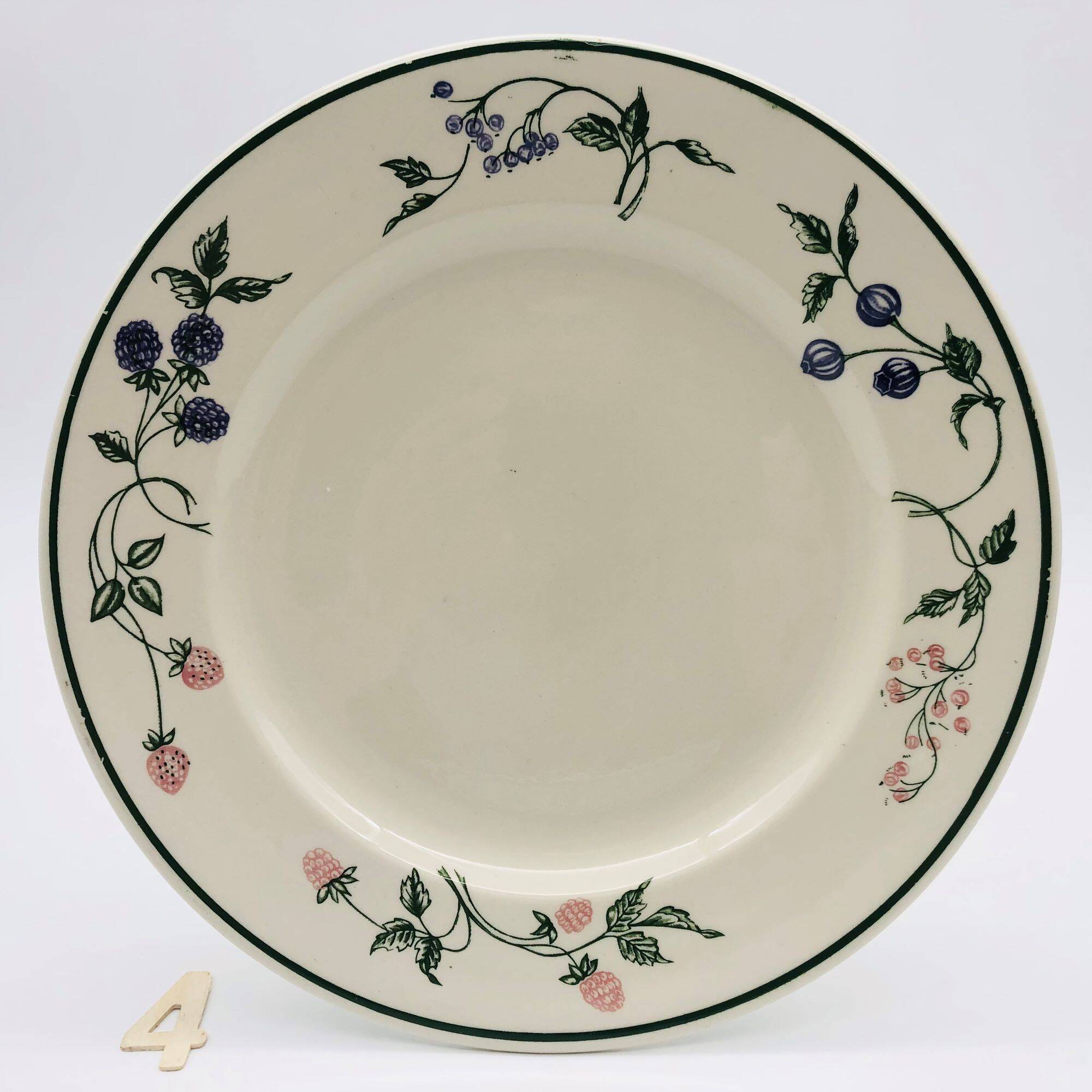 6 Dinner plates stamped “EIT-England”