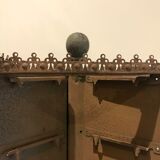 Display bears postcards or photos before 1900