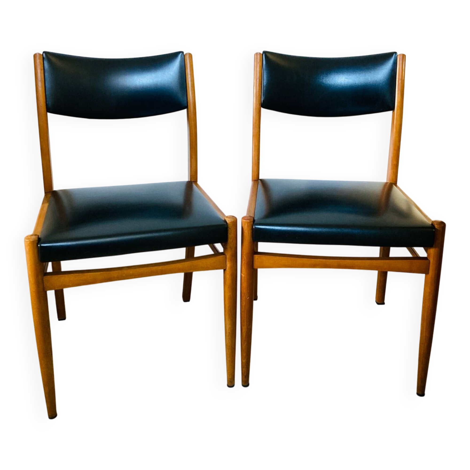 Pair of Scandinavian chairs from the 1960s/70s