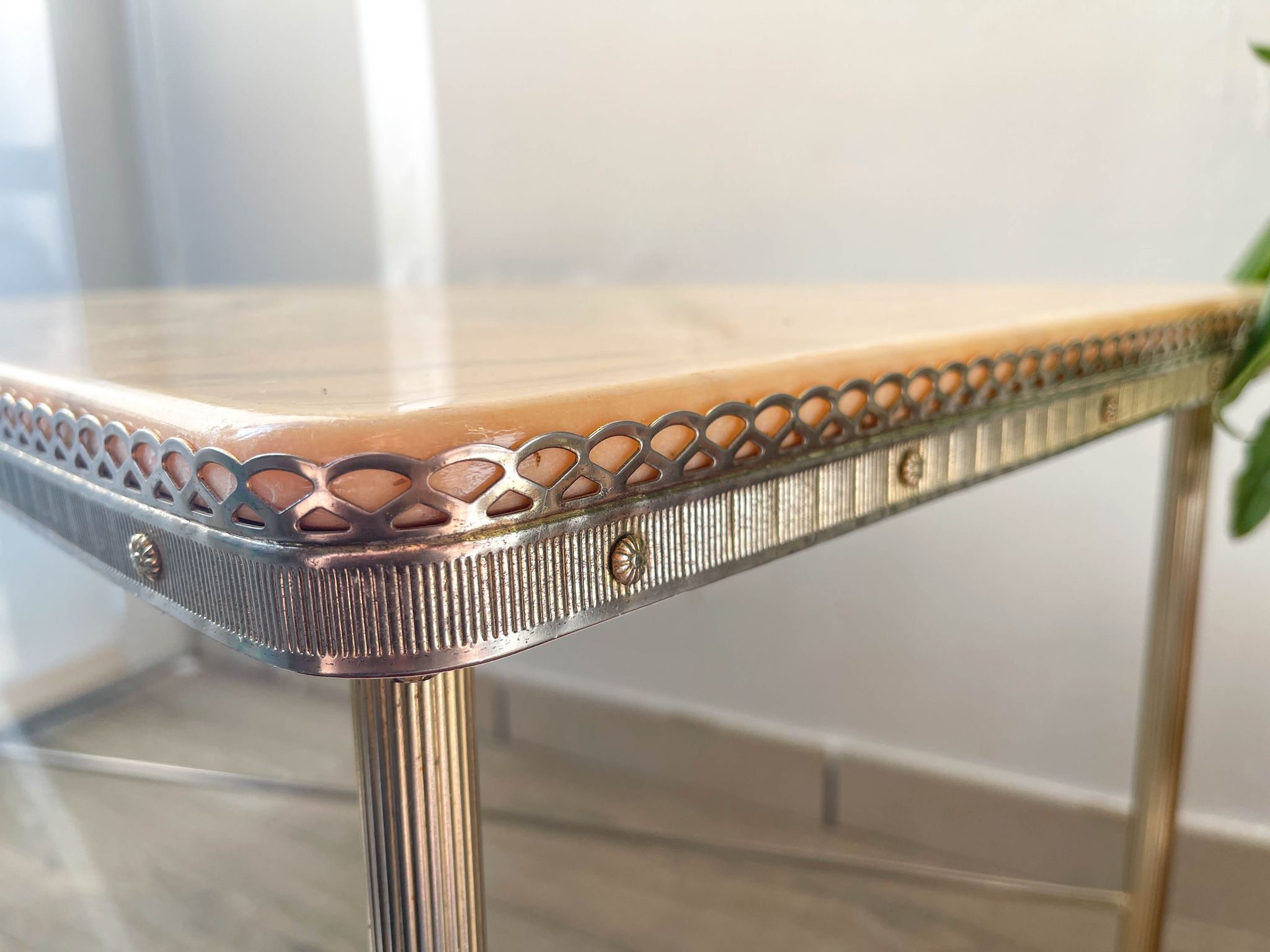 Table basse en marbre et bronze style Néoclassique