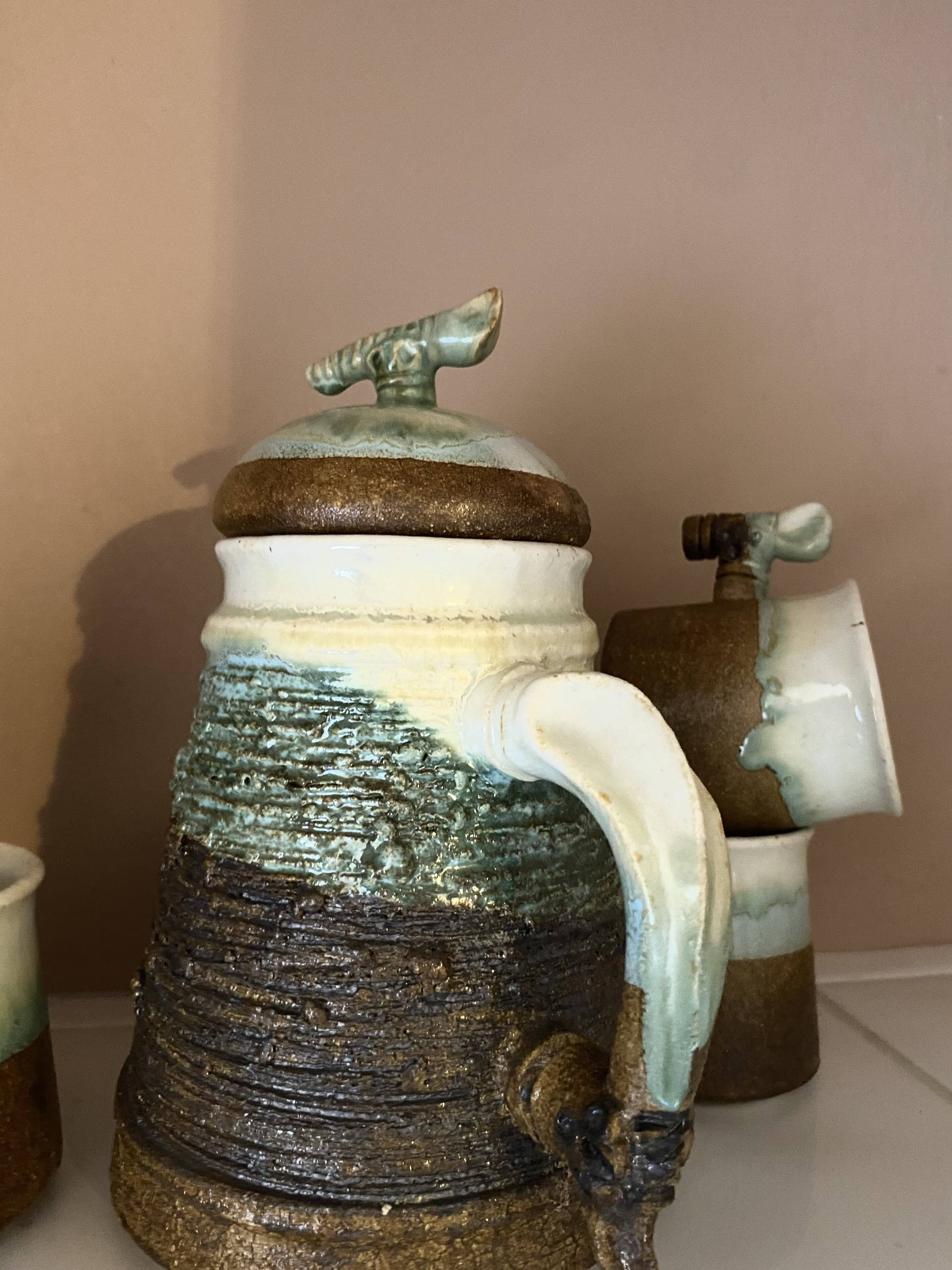 Cafetière céramique vernissée et scarifiée, années 80