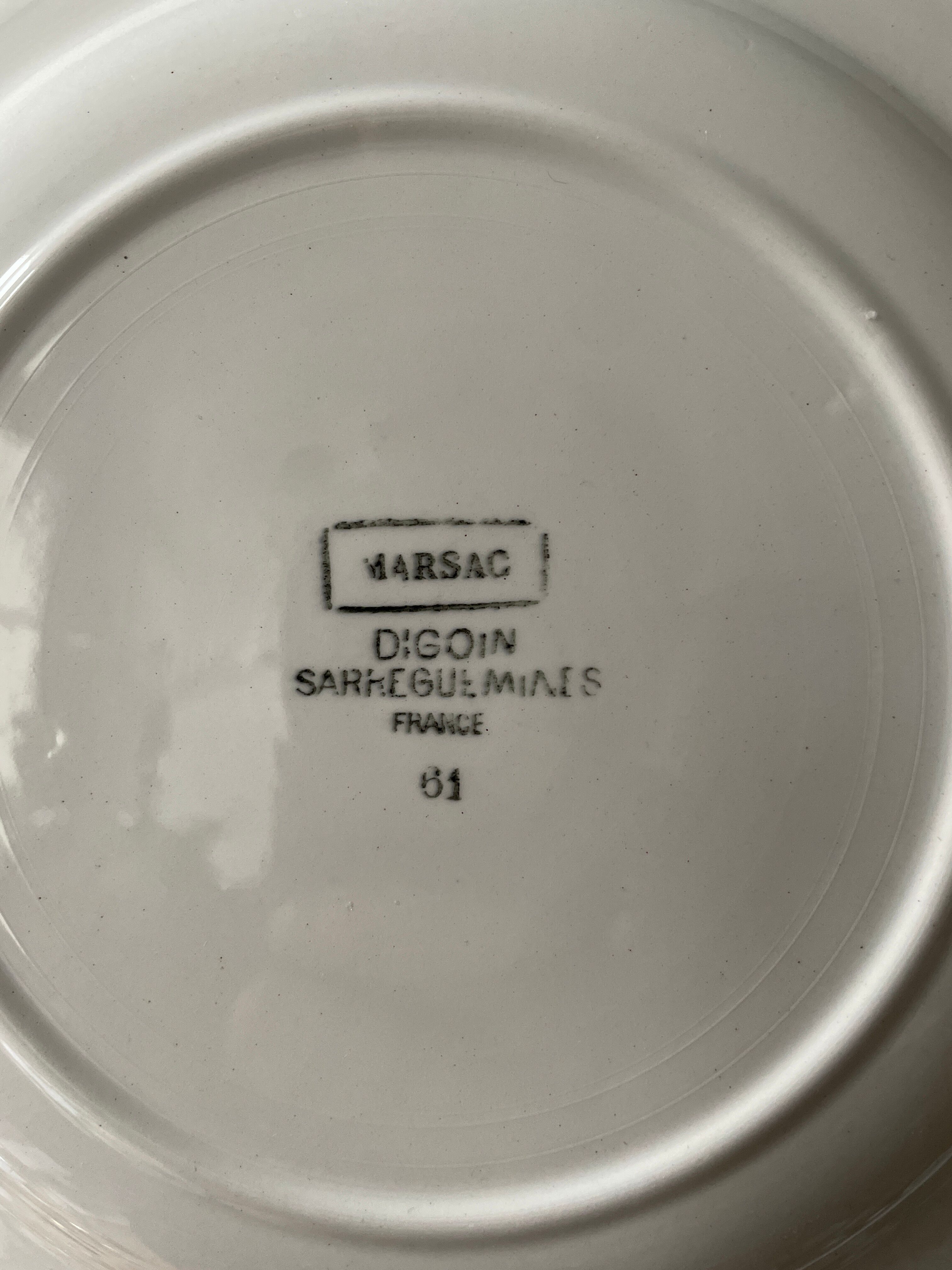 Lot de 12 assiettes plates Digoin Sarreguemines, modèle Marsac