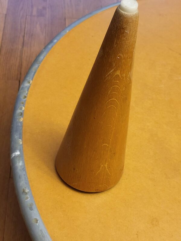 Table basse Sir Terence Conran pour Conran shop Paris  plateau zinc 1997