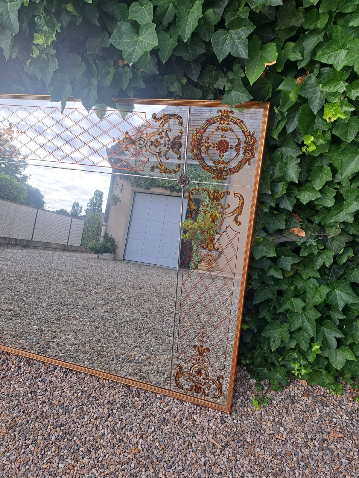 Brasserie mirror - Art Nouveau bistro