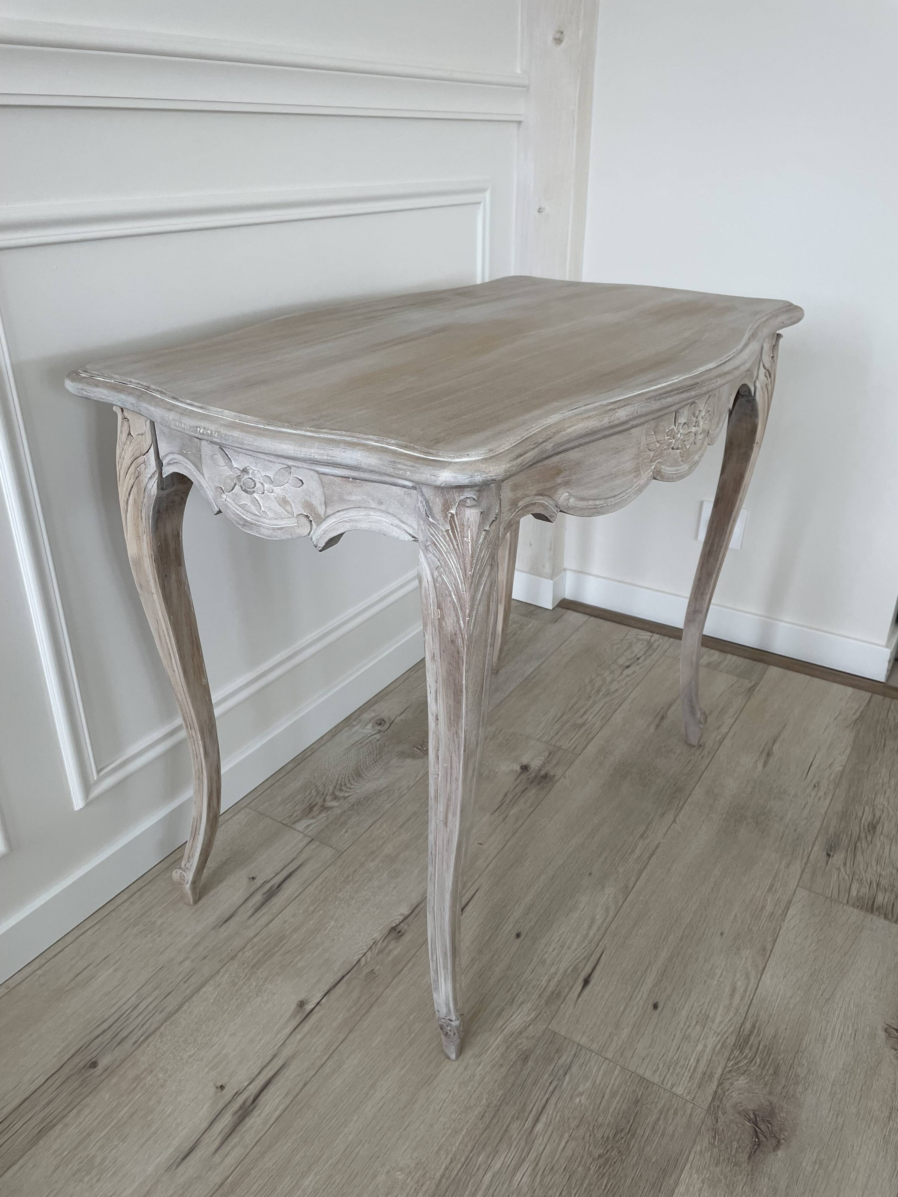 Table/ bureau style Louis XV