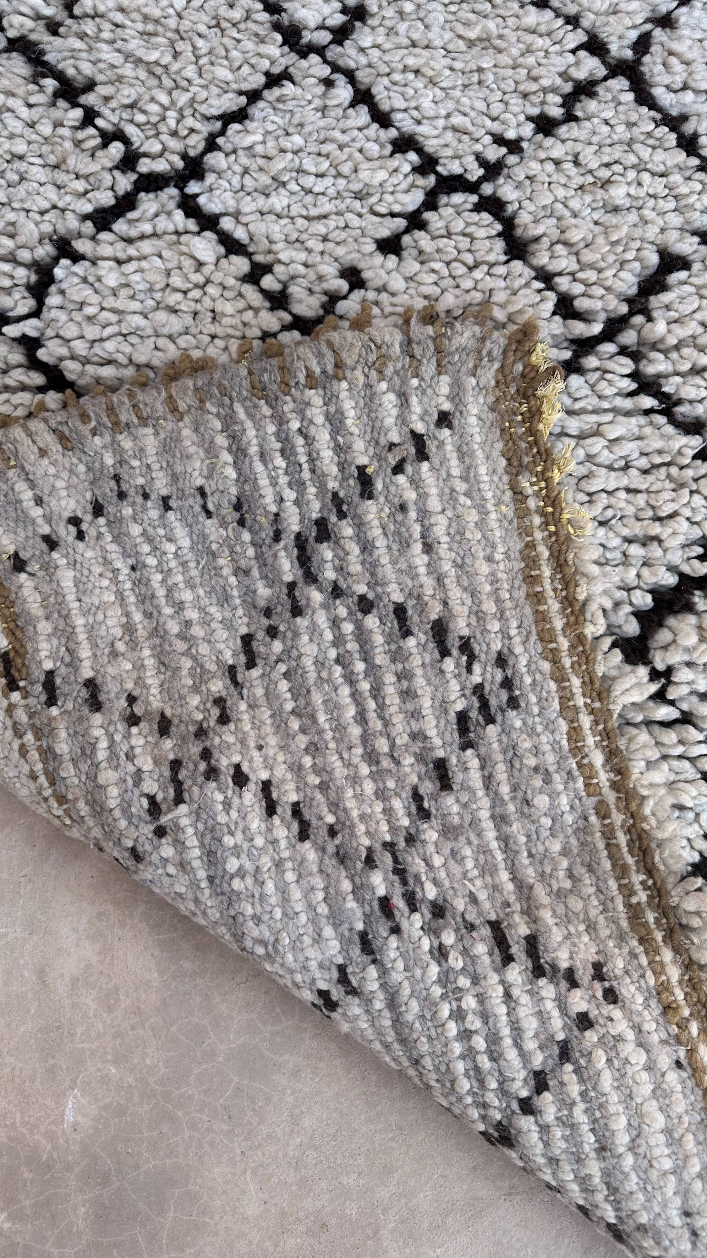 Moroccan rug Azilal beige - 280 x 90 cm