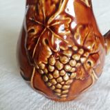 Pitcher grape vine grape cluster borneier belgium with cork stopper