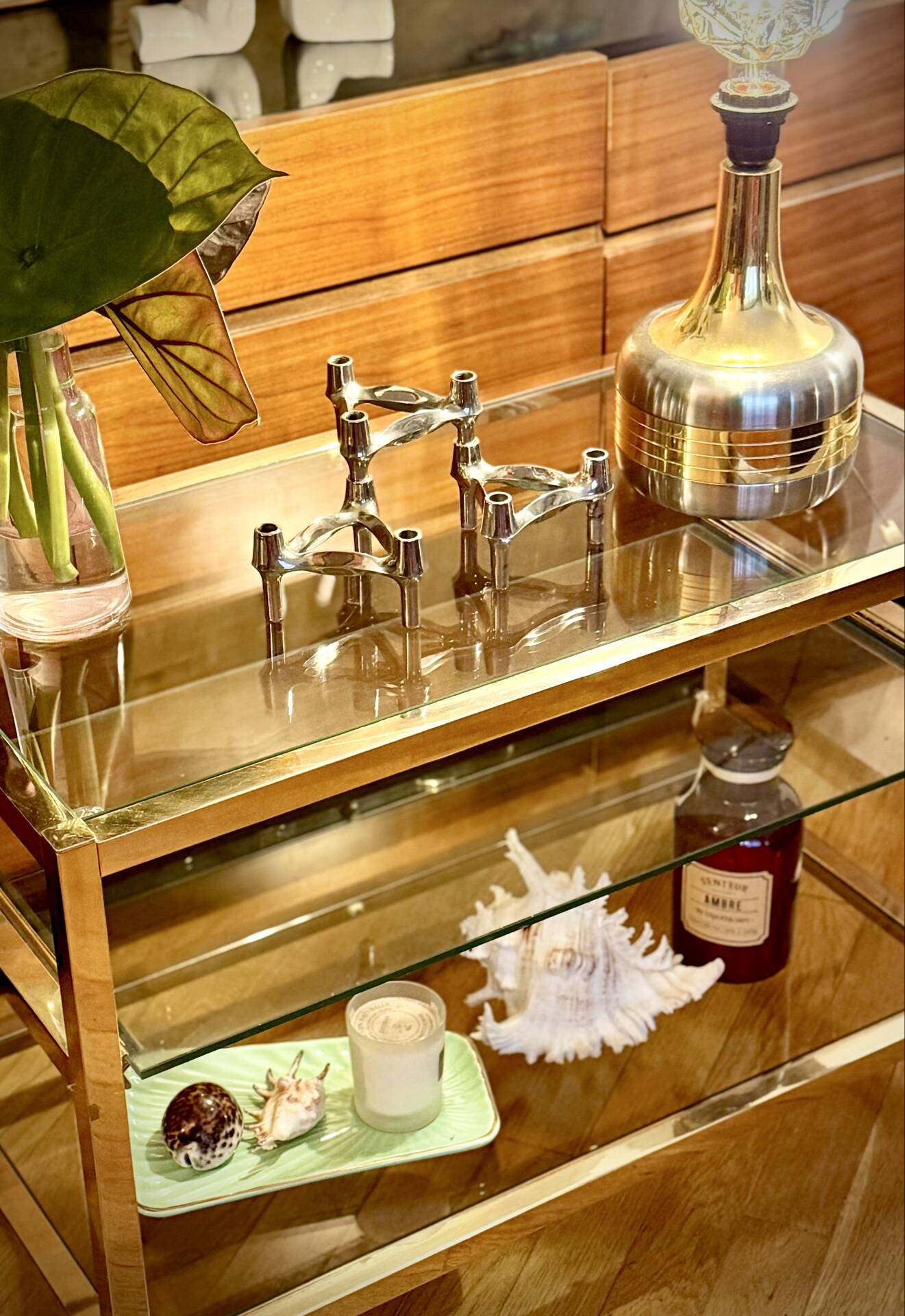 Title: Hollywood Regency chrome & glass side table – 1970s
