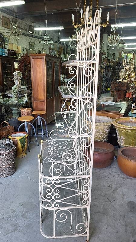 Etagere boulangere ancienne en fer forge a 5 niveaux