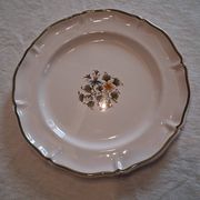 Moustier Feret plate in earthenware in very good condition.